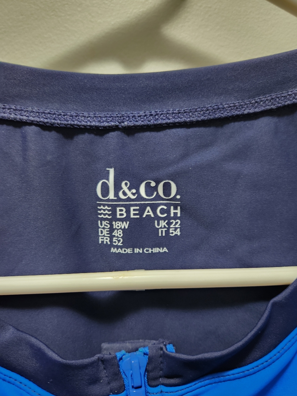 d&co. Beach Women's One-Piece Swimsuit in Navy and Bright Blue